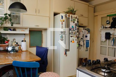 Apartamento à venda com 131m², 3 quartos e 2 vagas Apartamento à venda com 131m², 3 quartos e 2 vagasCozinha