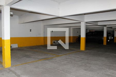 Apartamento à venda com 131m², 3 quartos e 2 vagas Apartamento à venda com 131m², 3 quartos e 2 vagasGaragem