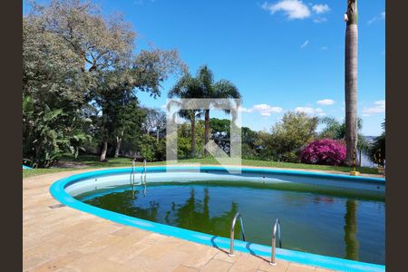 Apartamento à venda com 131m², 3 quartos e 2 vagas Apartamento à venda com 131m², 3 quartos e 2 vagasÁrea comum - Piscina