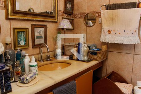 Apartamento à venda com 131m², 3 quartos e 2 vagas Apartamento à venda com 131m², 3 quartos e 2 vagasBanheiro da Suite