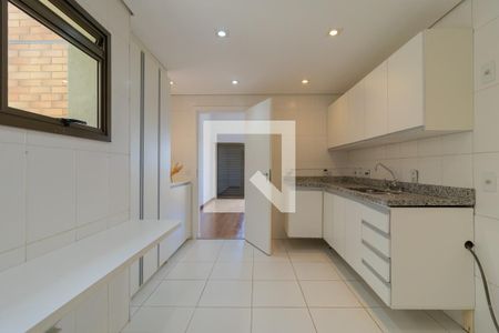 Apartamento à venda com 342m², 3 quartos e 6 vagas Apartamento à venda com 342m², 3 quartos e 6 vagasCozinha