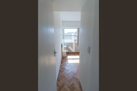 Quarto 1 de apartamento para alugar com 2 quartos, 80m² em Laranjeiras, Rio de Janeiro