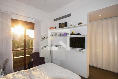 Apartamento à venda com 500m², 4 quartos e 5 vagasSuíte 2