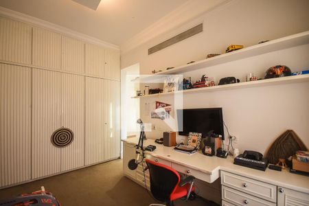 Apartamento à venda com 500m², 4 quartos e 5 vagasSuíte 3