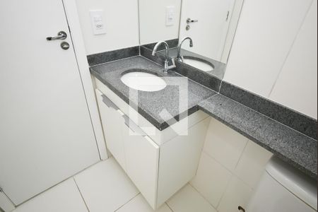 Apartamento para alugar com 55m², 2 quartos e 2 vagas Apartamento para alugar com 55m², 2 quartos e 2 vagasBanheiro da Suíte