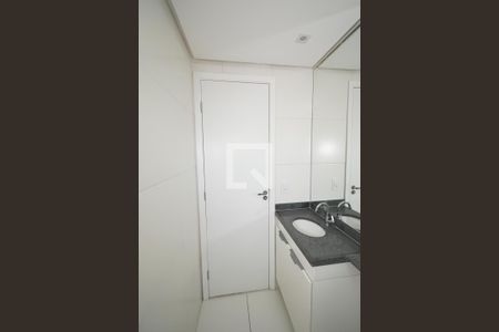 Apartamento para alugar com 55m², 2 quartos e 2 vagas Apartamento para alugar com 55m², 2 quartos e 2 vagasBanheiro da Suíte
