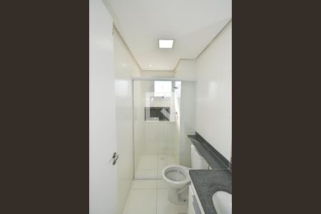 Apartamento para alugar com 55m², 2 quartos e 2 vagas Apartamento para alugar com 55m², 2 quartos e 2 vagasBanheiro