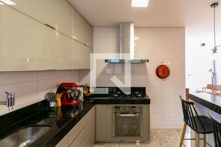 Apartamento à venda com 200m², 3 quartos e 4 vagas Apartamento à venda com 200m², 3 quartos e 4 vagasCozinha e Área de Serviço