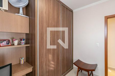 Quarto 1 de apartamento à venda com 3 quartos, 200m² em Barreiro, Belo Horizonte