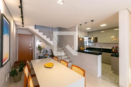 Sala de apartamento à venda com 3 quartos, 200m² em Barreiro, Belo Horizonte