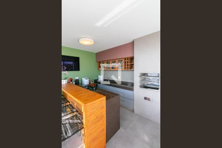 Apartamento à venda com 200m², 3 quartos e 4 vagas Apartamento à venda com 200m², 3 quartos e 4 vagasCobertura