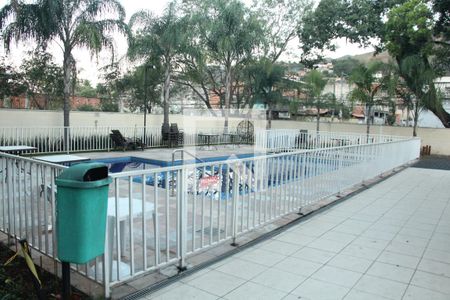 Apartamento para alugar com 65m², 2 quartos e 1 vagaarea comum piscina