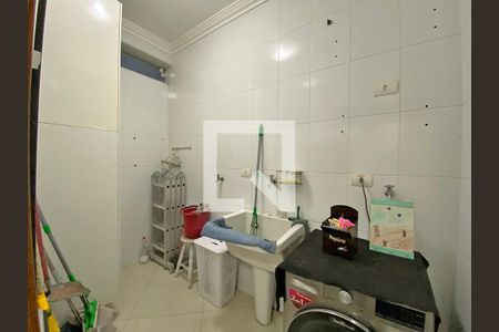 Casa à venda com 350m², 4 quartos e 4 vagasÁrea de Serviço