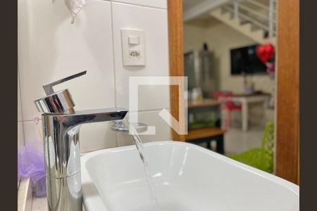 Casa à venda com 350m², 4 quartos e 4 vagasBanheiro - churrasqueira/Jacuzi