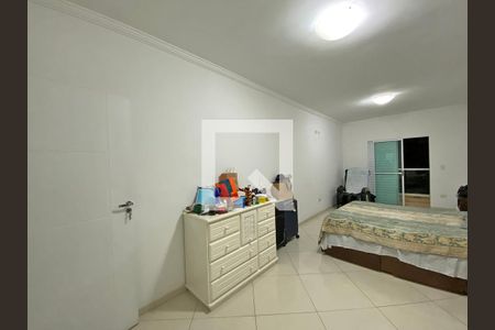 Casa à venda com 350m², 4 quartos e 4 vagassuíte 1