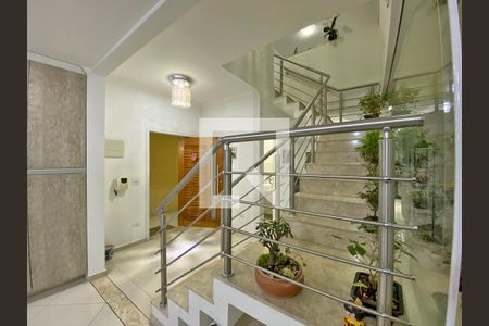 Casa à venda com 350m², 4 quartos e 4 vagasSala