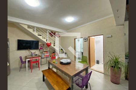 Casa à venda com 350m², 4 quartos e 4 vagasChurraqueira