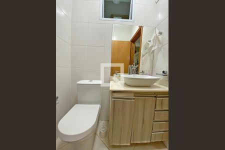 Casa à venda com 350m², 4 quartos e 4 vagasBanheiro - churrasqueira/Jacuzi