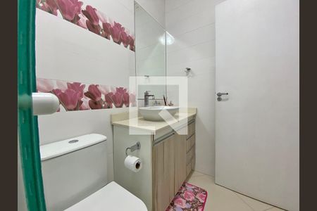 Casa à venda com 350m², 4 quartos e 4 vagasBanheiro da Suíte 3