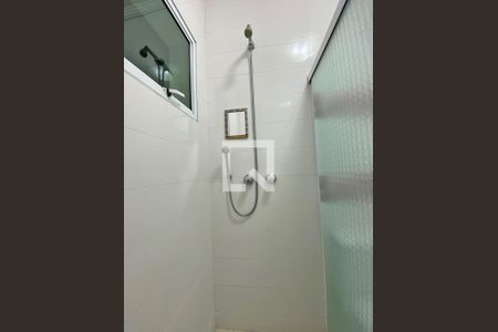 Casa à venda com 350m², 4 quartos e 4 vagasBanheiro da Suíte 3