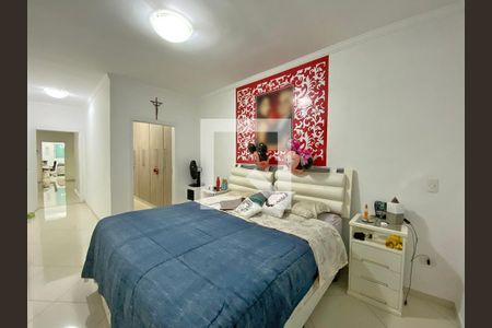 Casa à venda com 350m², 4 quartos e 4 vagassuíte 2