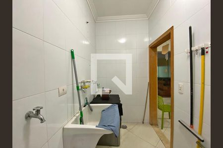 Casa à venda com 350m², 4 quartos e 4 vagasÁrea de Serviço