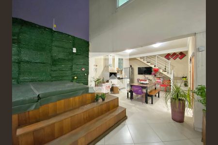 Casa à venda com 350m², 4 quartos e 4 vagasSpa/hidromassagem