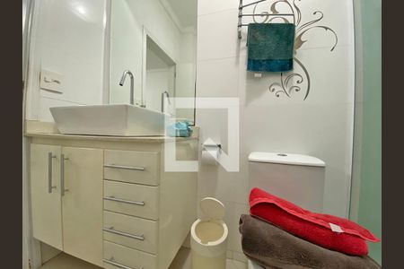 Casa à venda com 350m², 4 quartos e 4 vagasBanheiro da Suíte 1