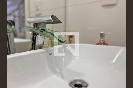 Casa à venda com 350m², 4 quartos e 4 vagasLavabo - detalhe