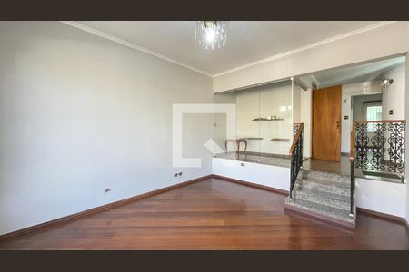 Sala de casa para alugar com 3 quartos, 194m² em Vila Augusta, Guarulhos