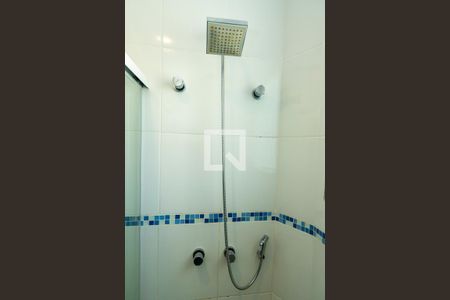 Casa à venda com 450m², 4 quartos e 4 vagasBanheiro Suite 3 e 4