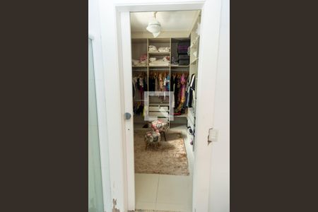 Casa à venda com 450m², 4 quartos e 4 vagasCloset da suíte 1