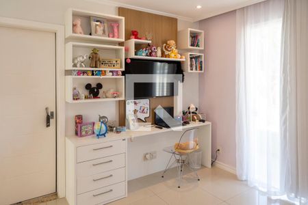 Casa à venda com 450m², 4 quartos e 4 vagasQuarto Suite 4