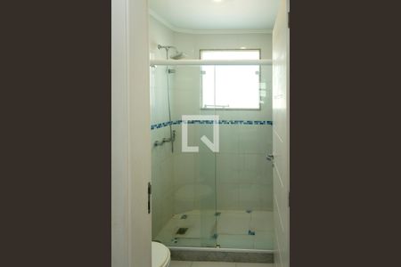 Casa à venda com 450m², 4 quartos e 4 vagasBanheiro Suite 3 e 4