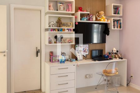 Casa à venda com 450m², 4 quartos e 4 vagasQuarto Suite 4