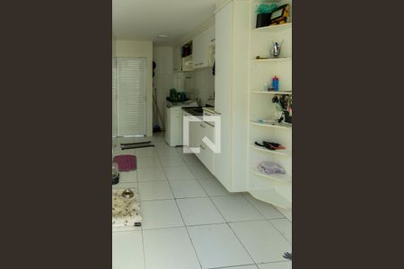 Casa à venda com 450m², 4 quartos e 4 vagasÁrea de Serviço