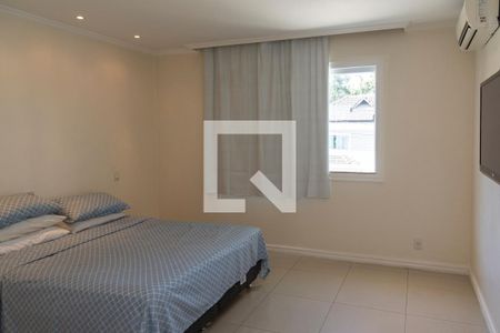 Casa à venda com 450m², 4 quartos e 4 vagasQuarto Suite 2