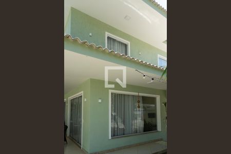 Casa à venda com 450m², 4 quartos e 4 vagasFachada