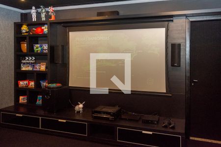 Casa à venda com 450m², 4 quartos e 4 vagasSala de TV