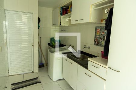 Casa à venda com 450m², 4 quartos e 4 vagasÁrea de Serviço