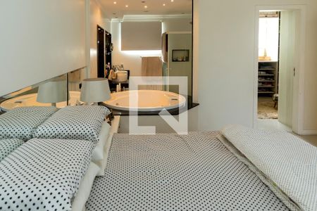 Casa à venda com 450m², 4 quartos e 4 vagasQuarto Suíte 1