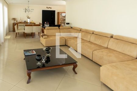 Sala de casa à venda com 4 quartos, 450m² em Jacarepaguá, Rio de Janeiro