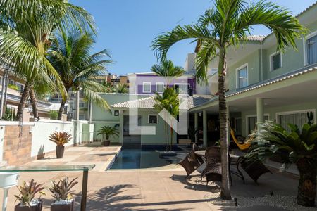 Casa à venda com 450m², 4 quartos e 4 vagasÁrea gourmet