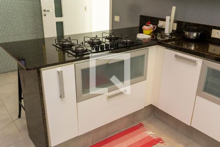 Casa à venda com 450m², 4 quartos e 4 vagasCozinha - Armários