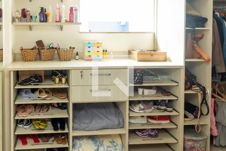 Casa à venda com 450m², 4 quartos e 4 vagasCloset da suíte 1