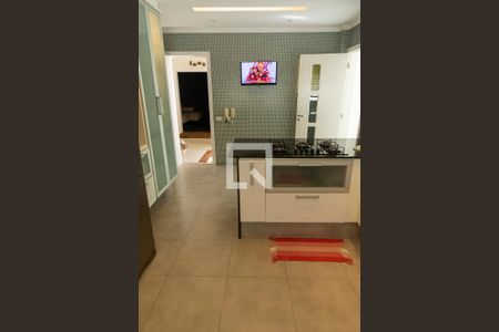 Casa à venda com 450m², 4 quartos e 4 vagasCozinha - Armários