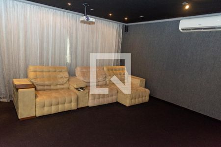 Casa à venda com 450m², 4 quartos e 4 vagasSala de TV
