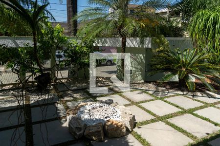 Casa à venda com 450m², 4 quartos e 4 vagasJardim