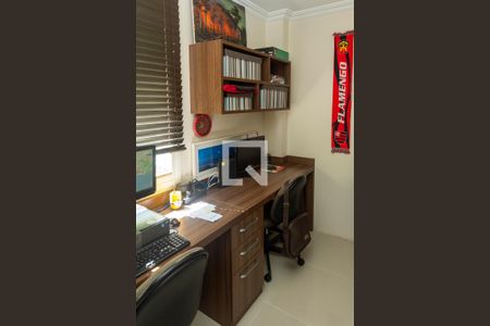 Casa à venda com 450m², 4 quartos e 4 vagasEscritório