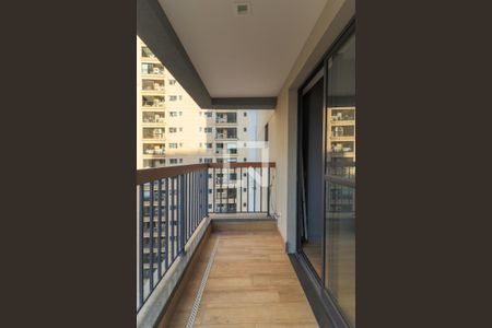Varanda de kitnet/studio para alugar com 1 quarto, 24m² em Brooklin Paulista, São Paulo
